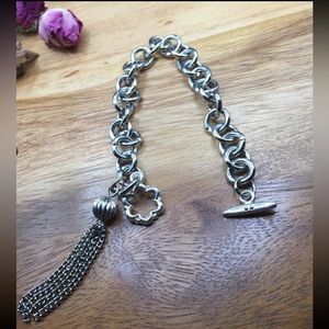 Tassle bracelet (new)